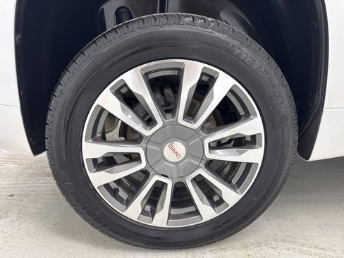 Used 2017 GMC Terrain Denali image 32