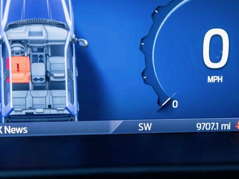 Used 2024 Ford F250 Platinum w/ Tremor Off-Road Package image 19