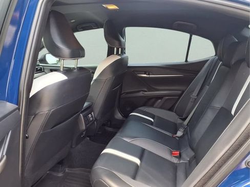 Used 2025 Toyota Camry SE FWD image 20