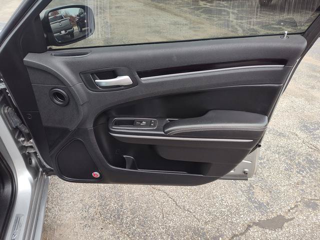 Used 2017 Chrysler 300 S w/ 300S Premium Group AWD/4WD image 20