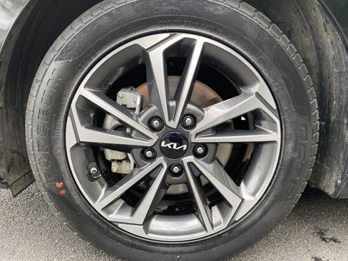 Used 2024 Kia Forte LXS FWD image 37