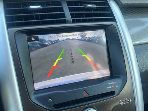 Used 2012 Ford Edge SEL FWD image 15
