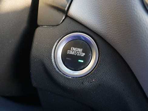 Used 2024 Chevrolet Equinox LS w/ LS Convenience Package FWD image 17