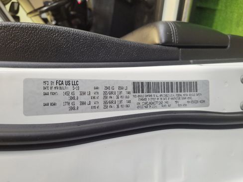 Used 2019 Dodge Durango SXT AWD/4WD image 33