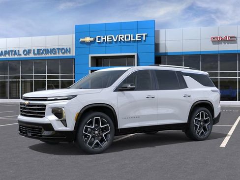 New 2026 Chevrolet Traverse High Country FWD image 2