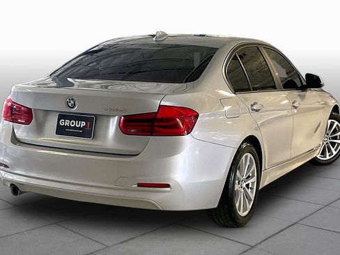 Used 2018 BMW 320i Sedan w/ Convenience Package RWD image 12