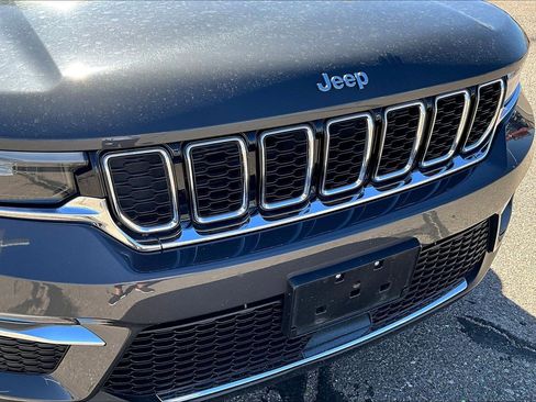Used 2024 Jeep Grand Cherokee Limited 4xe image 33