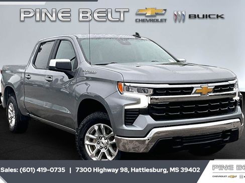 Used 2025 Chevrolet Silverado 1500 LT w/ Convenience Package II AWD/4WD image 1