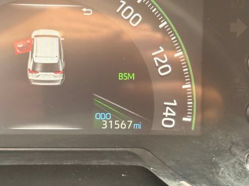 Used 2025 Toyota RAV4 XLE AWD/4WD image 13