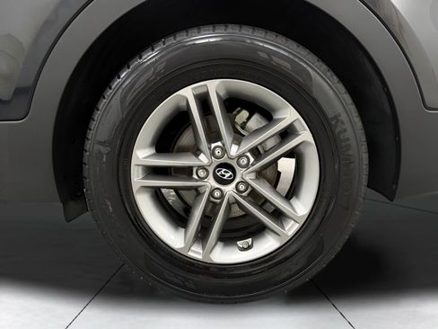Used 2017 Hyundai Santa Fe Sport w/ 2.4L Tech Package 04 FWD image 31