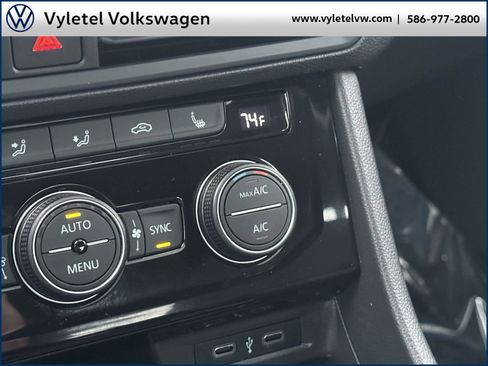 Certified 2023 Volkswagen Jetta GLI Autobahn w/ GLI Black Package image 26