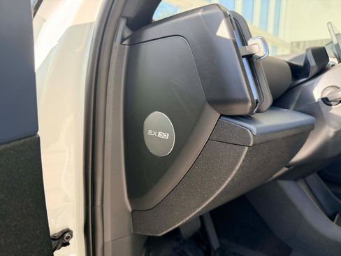 New 2026 Volvo EX30 Plus image 12