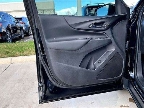 Used 2022 Chevrolet Equinox LT image 21