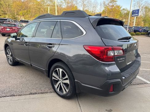 Used 2019 Subaru Outback 2.5i Limited AWD/4WD image 4