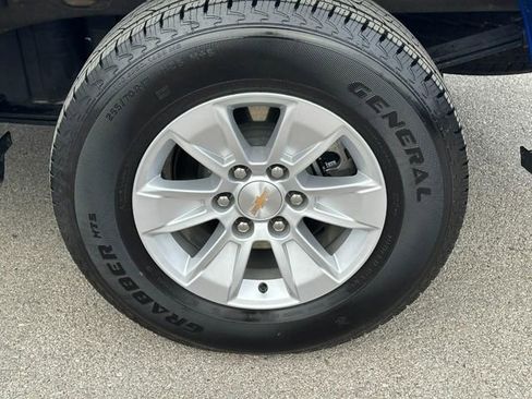 Used 2025 Chevrolet Silverado 1500 LT image 8