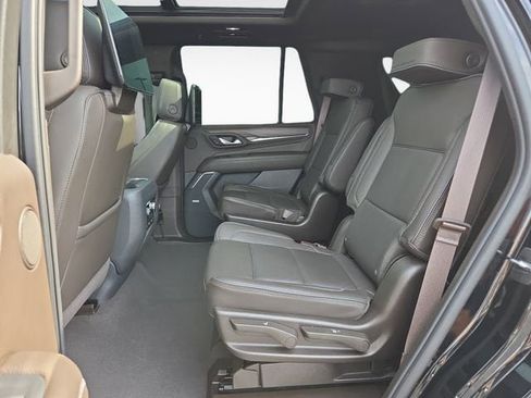 Used 2024 GMC Yukon Denali w/ Advanced Technology Package AWD/4WD image 14