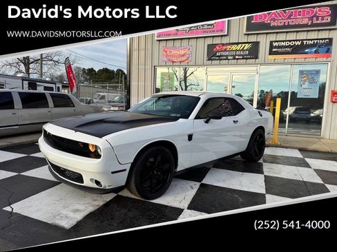 Used 2018 Dodge Challenger R/T w/ Driver Convenience Group image 1