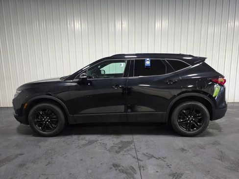 Used 2021 Chevrolet Blazer LT w/ Sound & Technology Package FWD image 4
