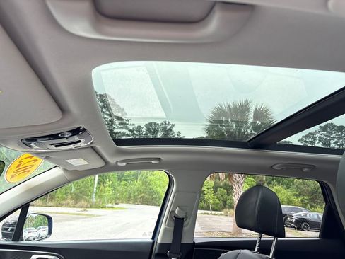 Used 2023 Kia Sorento SX FWD image 9