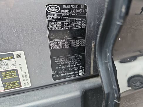 Used 2024 Land Rover Defender 110 X-Dynamic SE AWD/4WD image 42