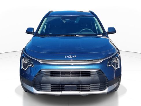 Used 2024 Kia Niro EX FWD image 2