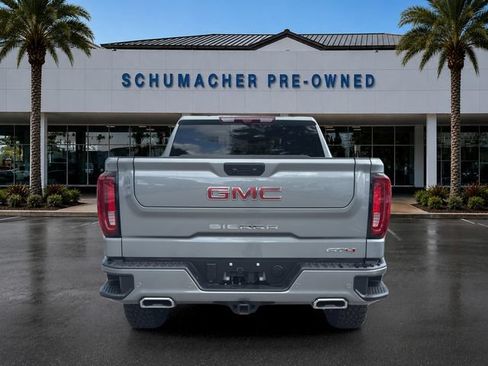 Used 2025 GMC Sierra 1500 AT4 w/ AT4 Premium Package AWD/4WD image 6