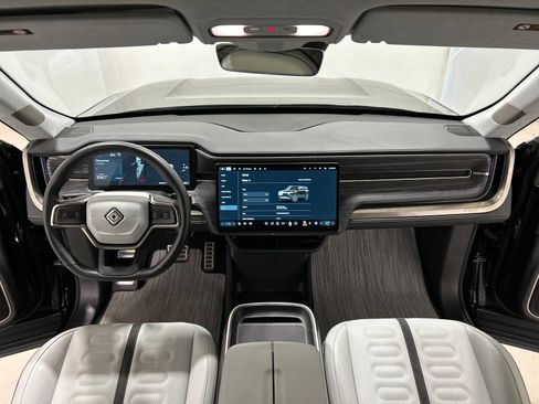 Used 2024 Rivian R1S Adventure AWD/4WD image 27