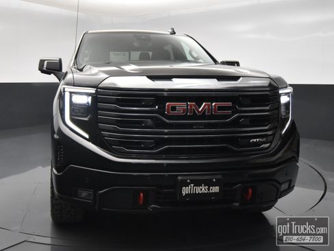 Used 2024 GMC Sierra 1500 AT4 w/ Technology Package AWD/4WD image 51