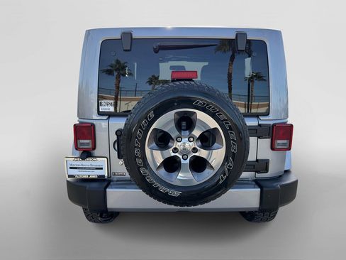 Used 2018 Jeep Wrangler Sahara w/ Connectivity Group image 4