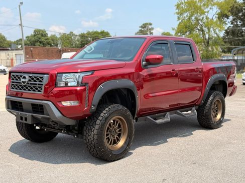 Used 2022 Nissan Frontier SV AWD/4WD image 5