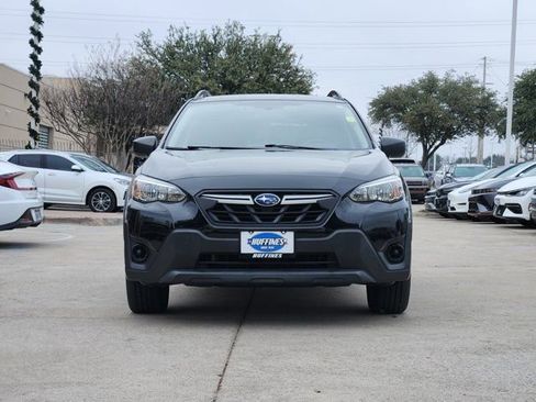 Used 2023 Subaru Crosstrek 2.0i image 2