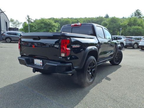 Used 2025 Chevrolet Colorado Trail Boss AWD/4WD image 5