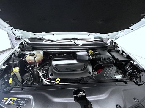 Used 2022 Chrysler Pacifica Touring-L FWD image 23