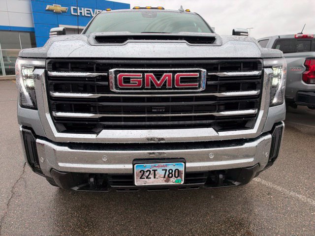 Used 2024 GMC Sierra 3500 SLT w/ SLT Premium Package AWD/4WD image 7