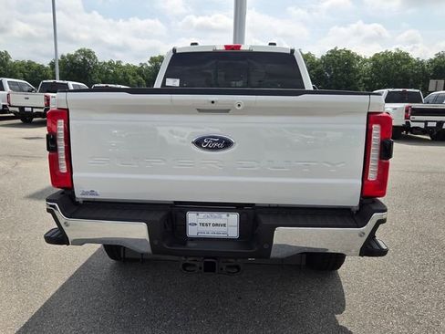 New 2026 Ford F250 Lariat w/ Chrome Package AWD/4WD image 10