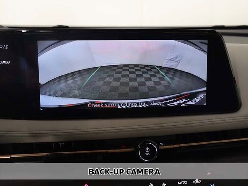 Used 2023 Nissan Ariya FWD image 6