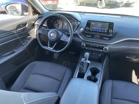 Used 2024 Nissan Altima 2.5 S image 13