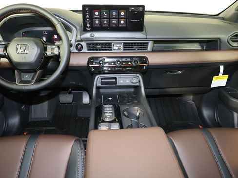 New 2026 Honda Pilot TrailSport image 8