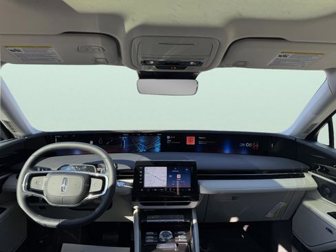 New 2026 Lincoln Nautilus Reserve AWD/4WD image 17