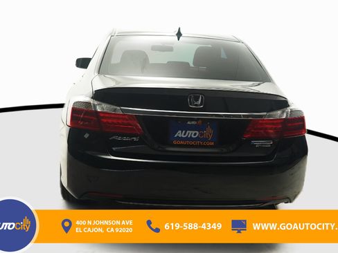 Used 2015 Honda Accord Touring image 14