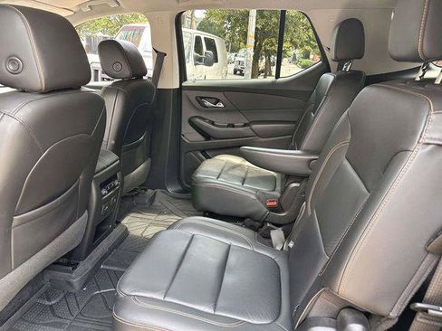 Used 2020 Chevrolet Traverse RS w/ LPO, Floor Liner Package AWD/4WD image 16