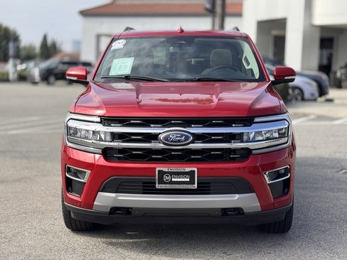 Used 2022 Ford Expedition Limited image 6