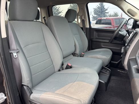 Used 2017 RAM 2500 Tradesman w/ Chrome Appearance Group AWD/4WD image 28