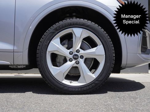 Used 2023 Audi Q5 2.0T Premium w/ Convenience Package AWD/4WD image 33