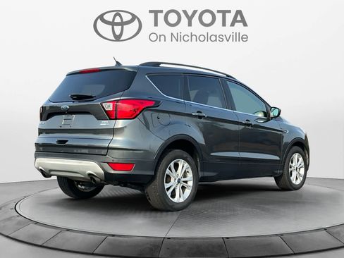 Used 2019 Ford Escape SEL AWD/4WD image 5