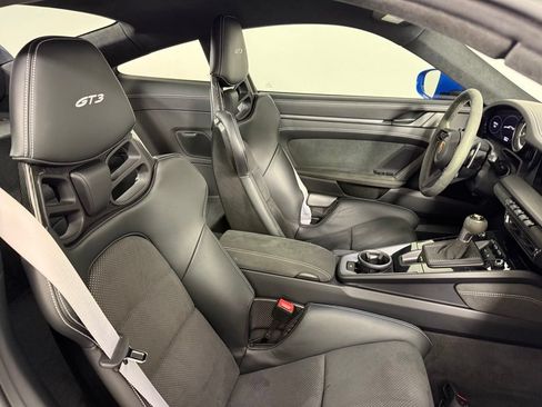 Certified 2022 Porsche 911 GT3 RWD image 16