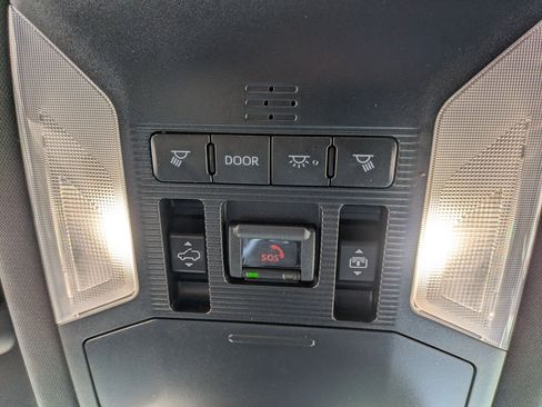 Used 2023 Toyota RAV4 XSE w/ Premium Package image 14