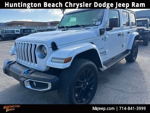 Used 2023 Jeep Wrangler Unlimited Sahara w/ Cold Weather Group AWD/4WD image 1