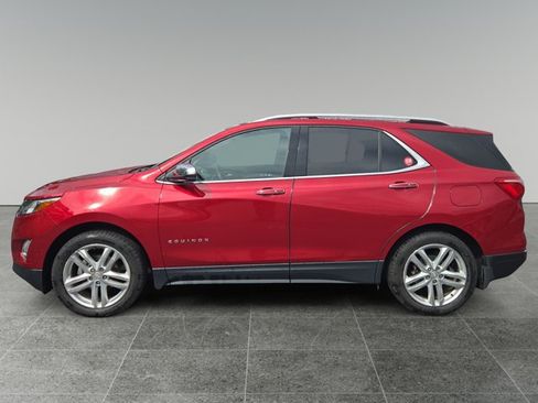 Used 2018 Chevrolet Equinox Premier AWD/4WD image 2