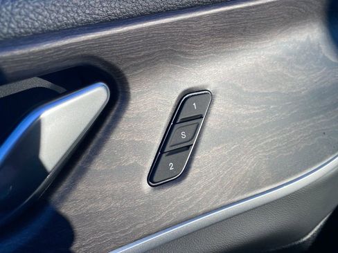 New 2025 Jeep Grand Cherokee L Limited w/ Luxury Tech Group II image 10